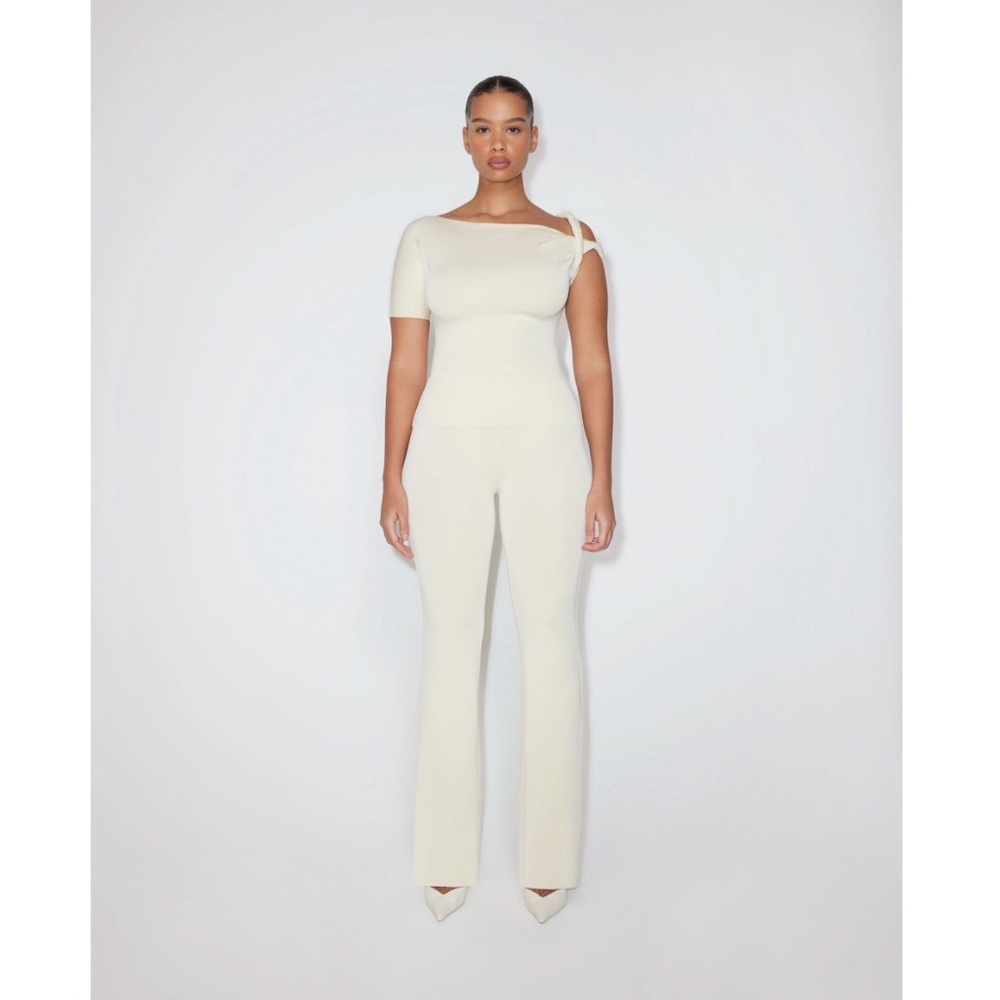 Cream Boot Flare Knit Pants - Women's